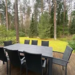 بيت للعطل Kakumaee Raba - Puhkemaja Basseiniga Tallinnas *