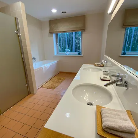 Vakantiehuis Kakumaee Raba - Puhkemaja Basseiniga Tallinnas Tallinn