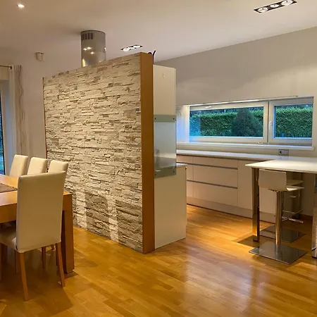 Kakumaee Raba - Luxury Private In Сasa de vacaciones *