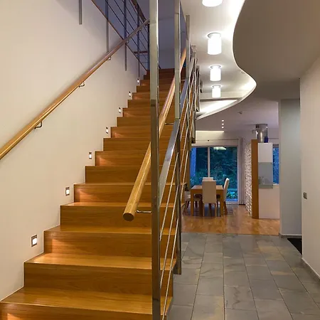 Kakumaee Raba - Luxury Private In