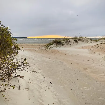 Kakumaee Raba - Puhkemaja Basseiniga Tallinnas Vakantiehuis