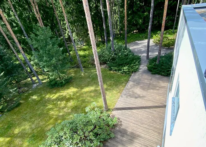 Kakumaee Raba - Puhkemaja Basseiniga Tallinnas Puhkemaja