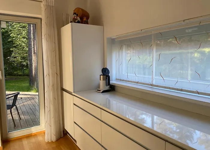 Kakumaee Raba - Puhkemaja Basseiniga Tallinnas * Tallinn