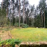 Kakumaee Raba - Puhkemaja Basseiniga Tallinnas 度假居