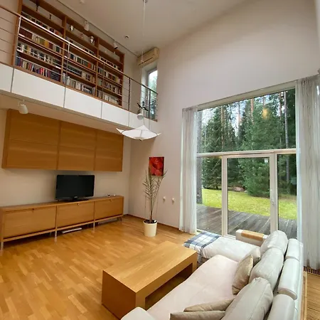 Kakumaee Raba - Puhkemaja Basseiniga Tallinnas *