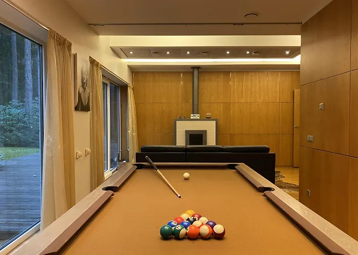 Kakumaee Raba - Puhkemaja Basseiniga Tallinnas * Tallinn